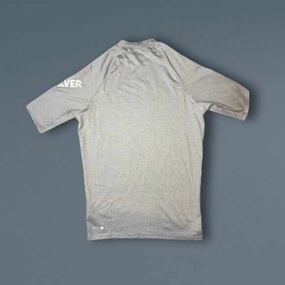 Quiksilver Classic Comp Logo Gray Short Sleeve Shirt UPF 50+ Lightweight & Breat - Picture 3 of 6
